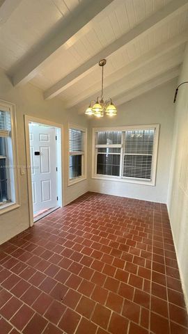 1824 SW 24th St, Miami, FL 33145