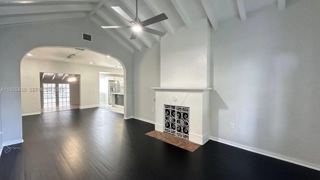 1824 SW 24th St, Miami, FL 33145