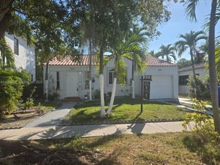 1824 SW 24th St, Miami, FL 33145