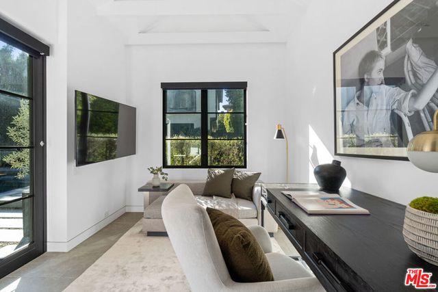 1146 Sierra Alta Way, Los Angeles, CA 90069