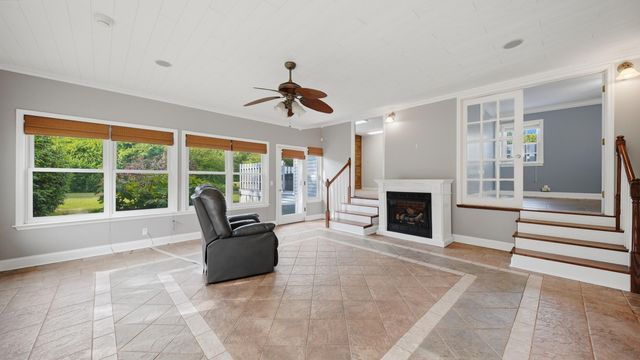 605 Falls View Drive, Hixson, TN 37343