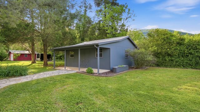 605 Falls View Drive, Hixson, TN 37343