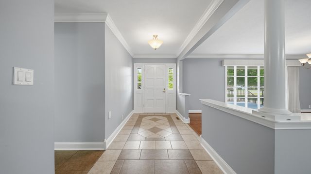 605 Falls View Drive, Hixson, TN 37343
