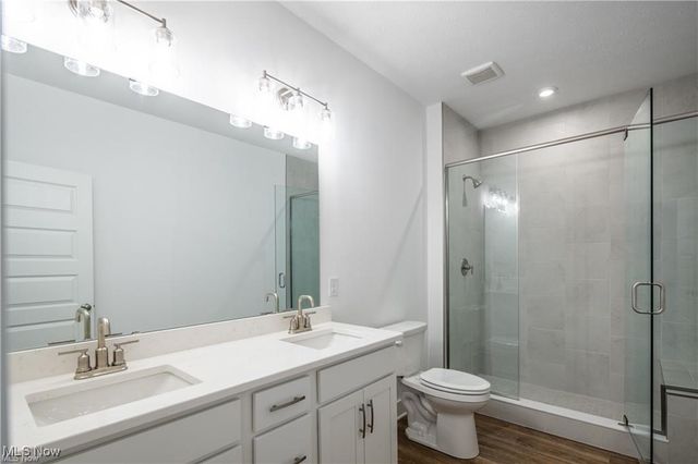 6144 Grey Heron Drive, Medina, OH 44256