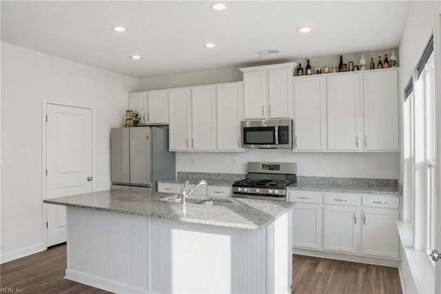 2003 Laycock Lane 103, Suffolk, VA 23435