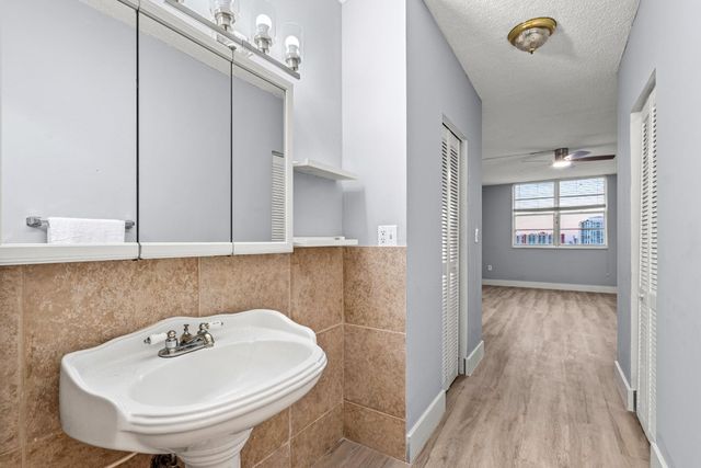 500 Bayview Drive 2023, Sunny Isles Beach, FL 33160