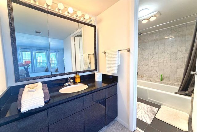 3500 Galt Ocean Drive 909, Fort Lauderdale, FL 33308