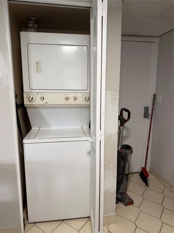 3500 Galt Ocean Drive 909, Fort Lauderdale, FL 33308