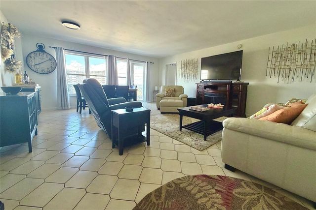 3500 Galt Ocean Drive 909, Fort Lauderdale, FL 33308