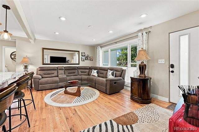 1250 S Elm Street, Denver, CO 80246