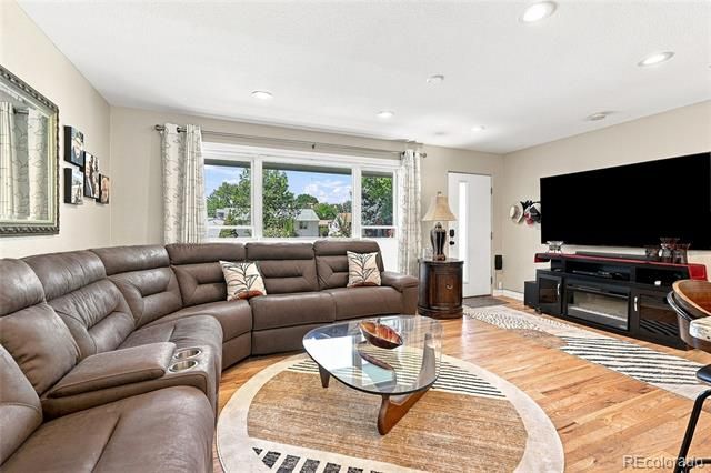 1250 S Elm Street, Denver, CO 80246