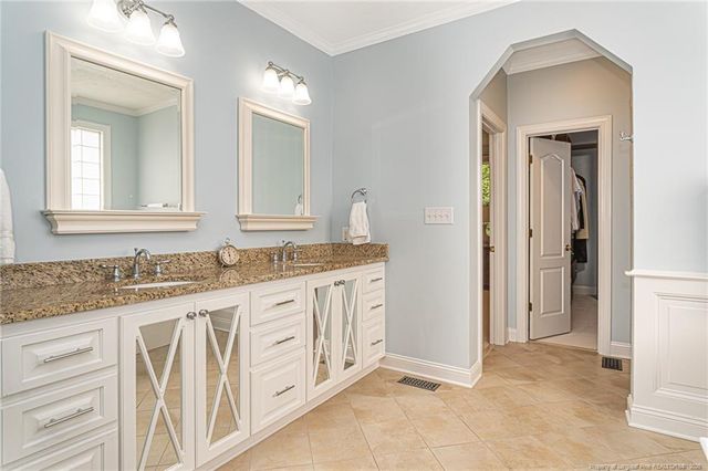 2908 Lindbridge Drive, Fayetteville, NC 28306