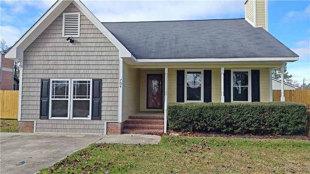 704 S Bethel Road, Raeford, NC 28376