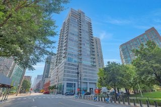 653 N Kingsbury Street 2206, Chicago, IL 60610