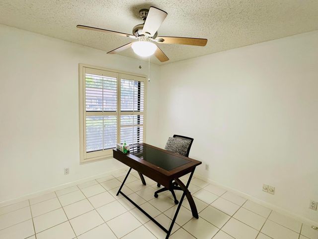 5077 FORSYTHIA Street, Delray Beach, FL 33484