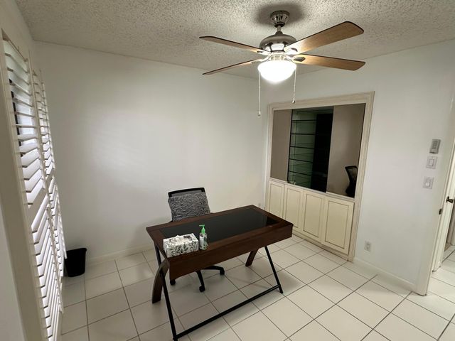 5077 FORSYTHIA Street, Delray Beach, FL 33484