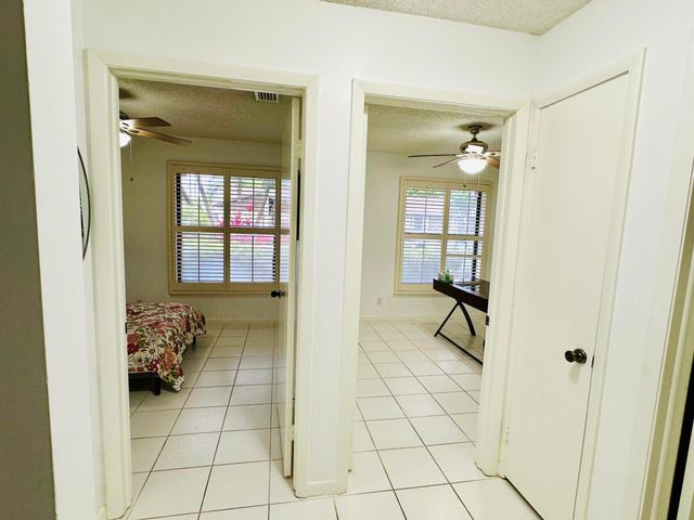 5077 FORSYTHIA Street, Delray Beach, FL 33484