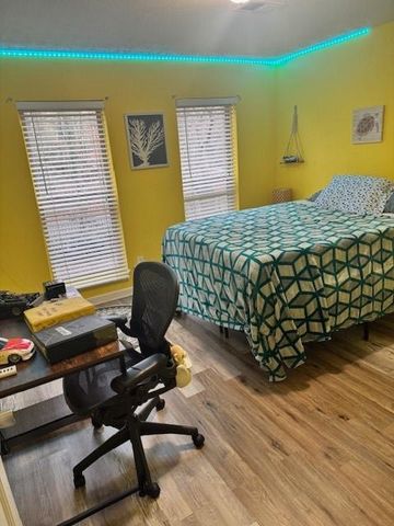 105 N River Drive G, Atlanta, GA 30350