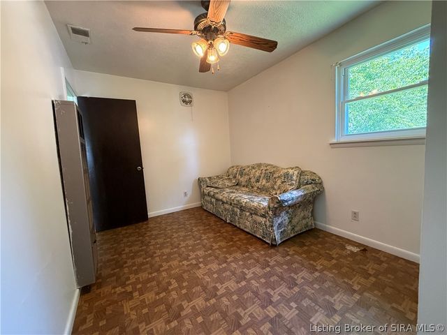 806 Sharon Drive, Jeffersonville, IN 47130