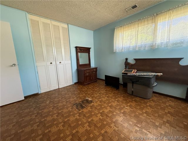 806 Sharon Drive, Jeffersonville, IN 47130