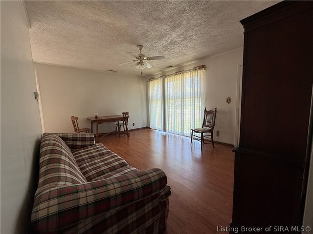 806 Sharon Drive, Jeffersonville, IN 47130