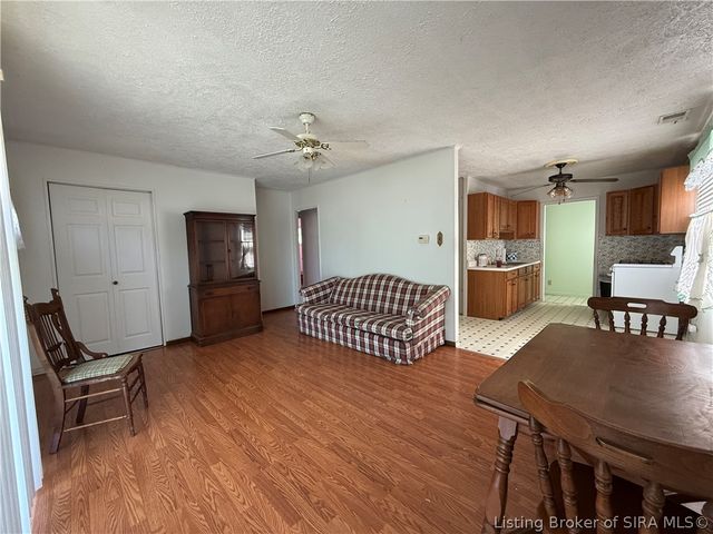 806 Sharon Drive, Jeffersonville, IN 47130