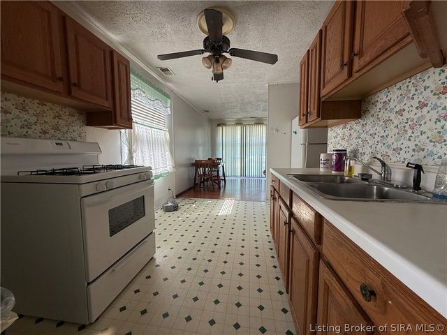 806 Sharon Drive, Jeffersonville, IN 47130
