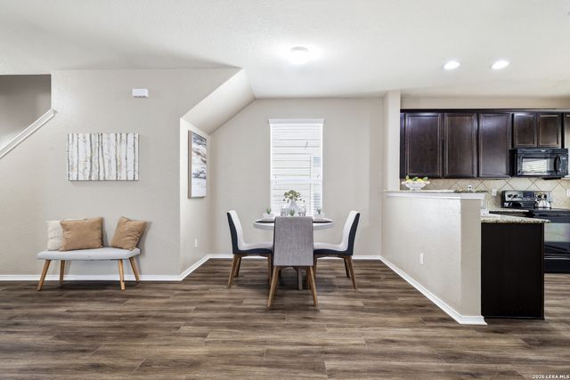 474 Walnut Crest, Selma, TX 78154