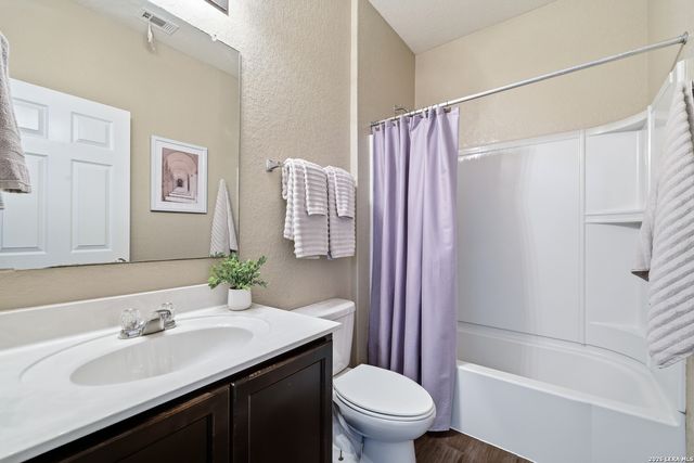 474 Walnut Crest, Selma, TX 78154