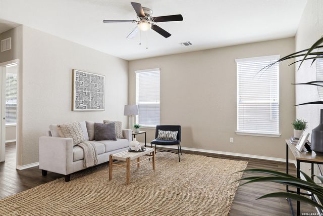 474 Walnut Crest, Selma, TX 78154