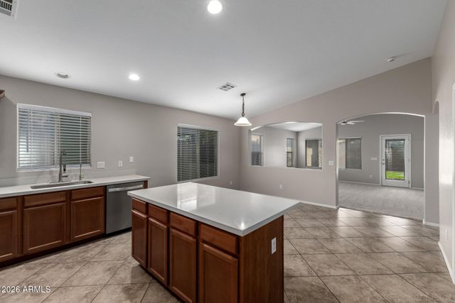 10645 E CLIFFROSE Lane, Florence, AZ 85132