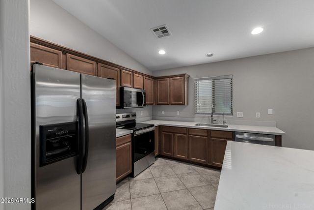 10645 E CLIFFROSE Lane, Florence, AZ 85132