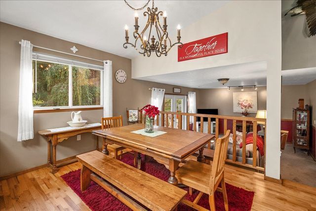 14905 W Maybob Rd, Nine Mile Falls, WA 99026