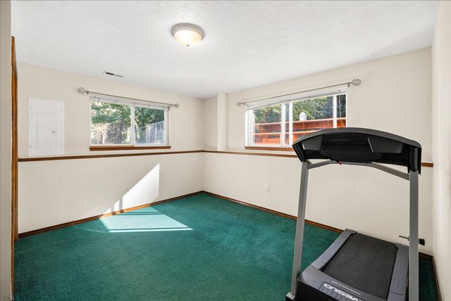 14905 W Maybob Rd, Nine Mile Falls, WA 99026