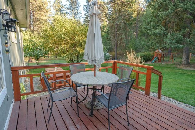 14905 W Maybob Rd, Nine Mile Falls, WA 99026