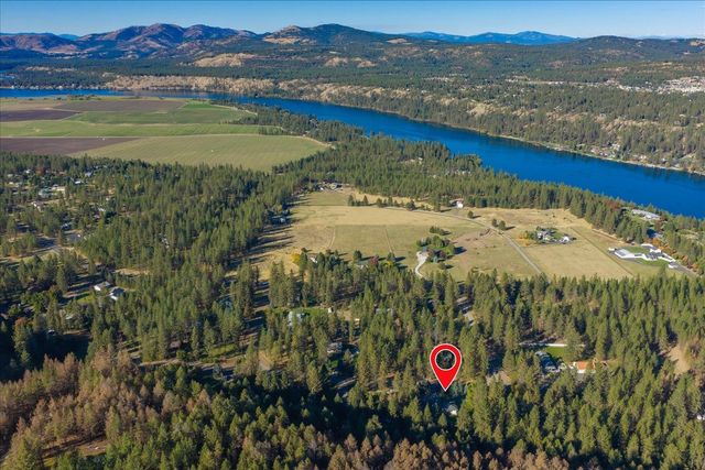 14905 W Maybob Rd, Nine Mile Falls, WA 99026