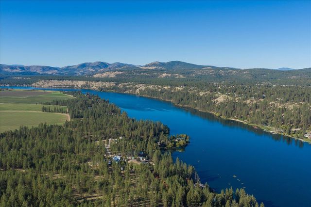 14905 W Maybob Rd, Nine Mile Falls, WA 99026
