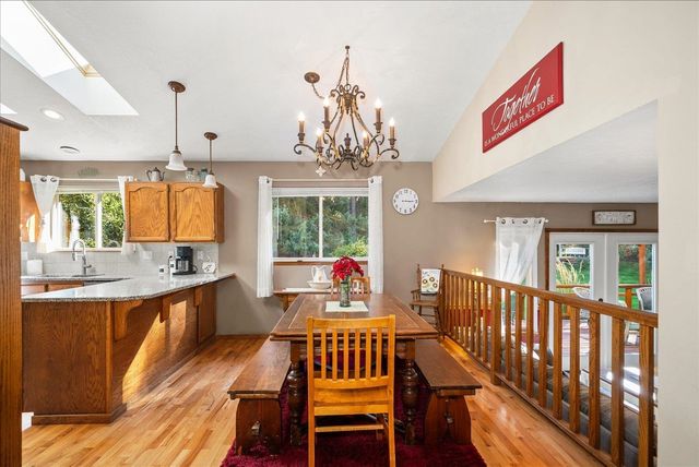 14905 W Maybob Rd, Nine Mile Falls, WA 99026