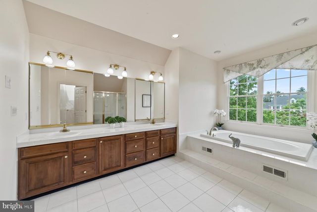 62 ETTL CIR, Princeton, NJ 08540