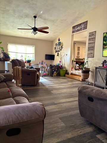 195 Brown St, Attleboro, MA 02703