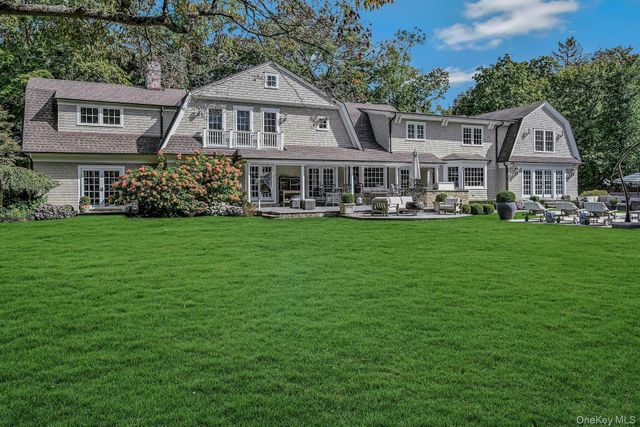 192 Burtis Lane, Muttontown, NY 11791