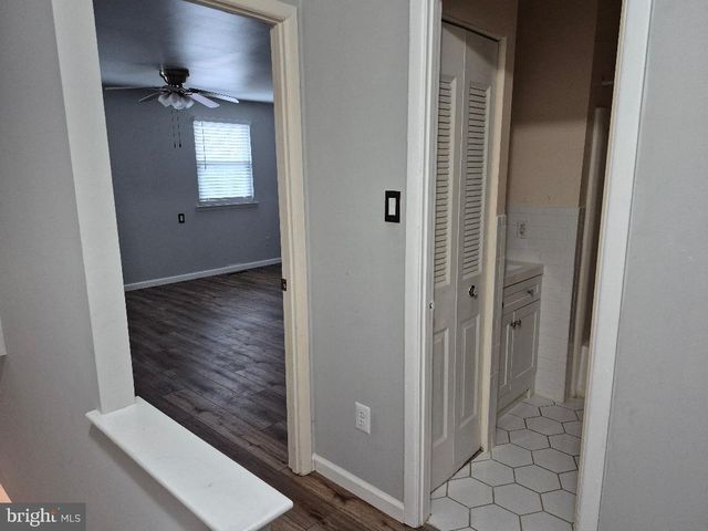 401 WOODSIDE CIR, Dresher, PA 19025