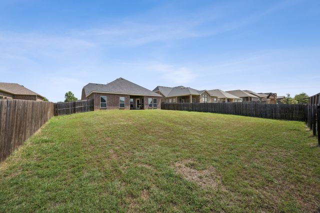 540 Winnetka Drive, Oak Point, TX 75068