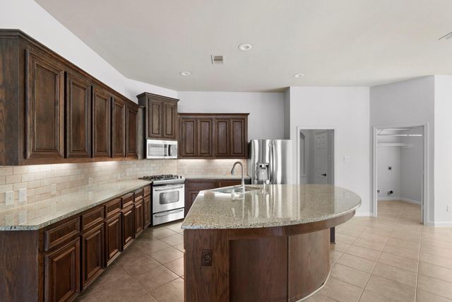 2602 White Falls Drive, Pearland, TX 77584