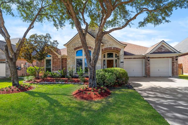 2602 White Falls Drive, Pearland, TX 77584