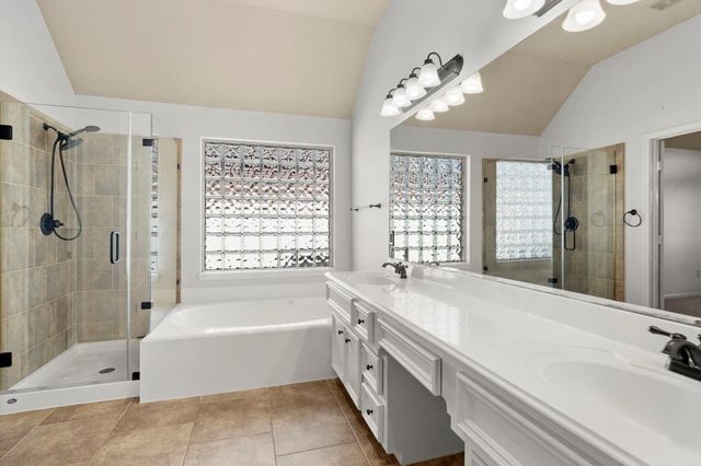 2602 White Falls Drive, Pearland, TX 77584