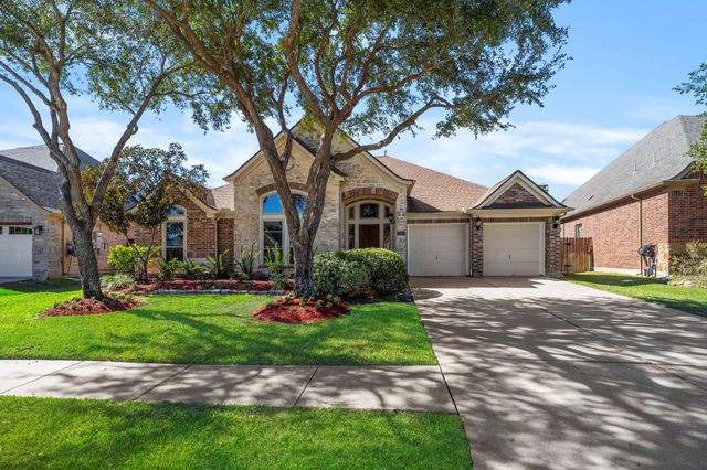 2602 White Falls Drive, Pearland, TX 77584
