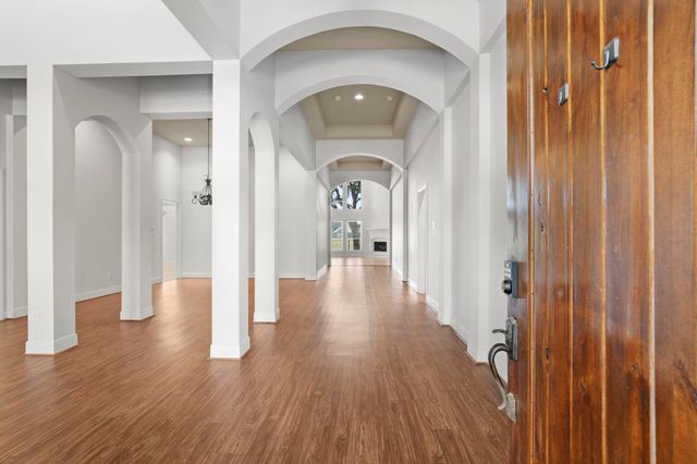 2602 White Falls Drive, Pearland, TX 77584