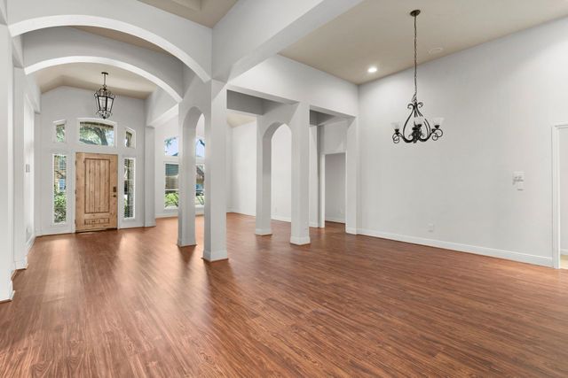 2602 White Falls Drive, Pearland, TX 77584