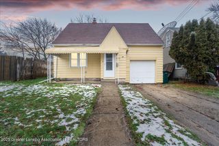 1009 Hapeman Street, Lansing, MI 48915